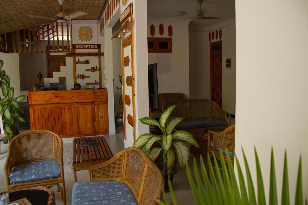 Thulhaadhoo Alvi Star Inn מראה חיצוני תמונה