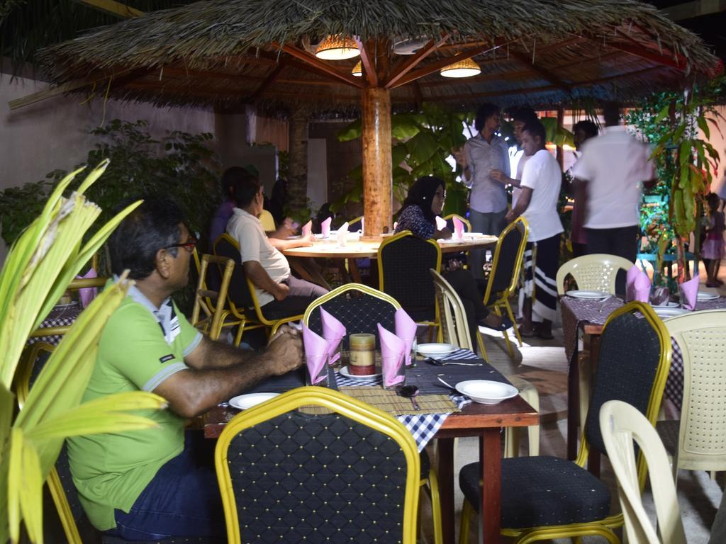 Thulhaadhoo Alvi Star Inn מראה חיצוני תמונה