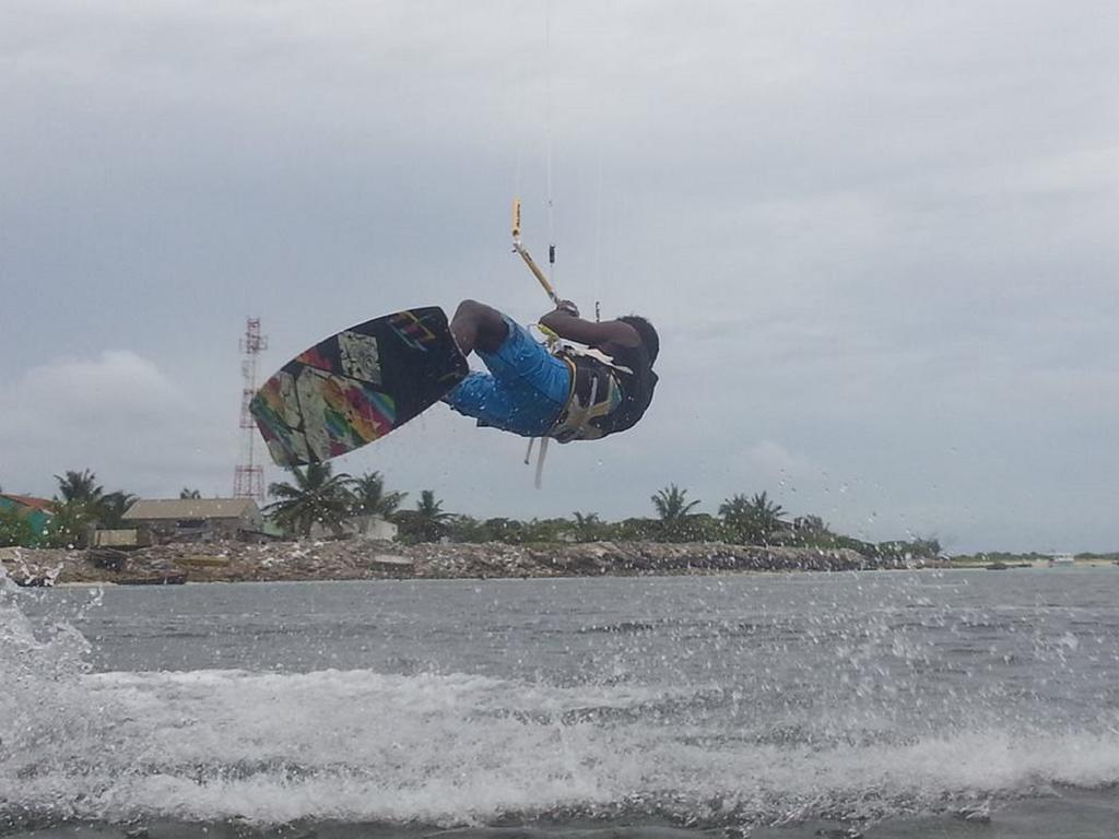 Thulhaadhoo Alvi Star Inn מראה חיצוני תמונה